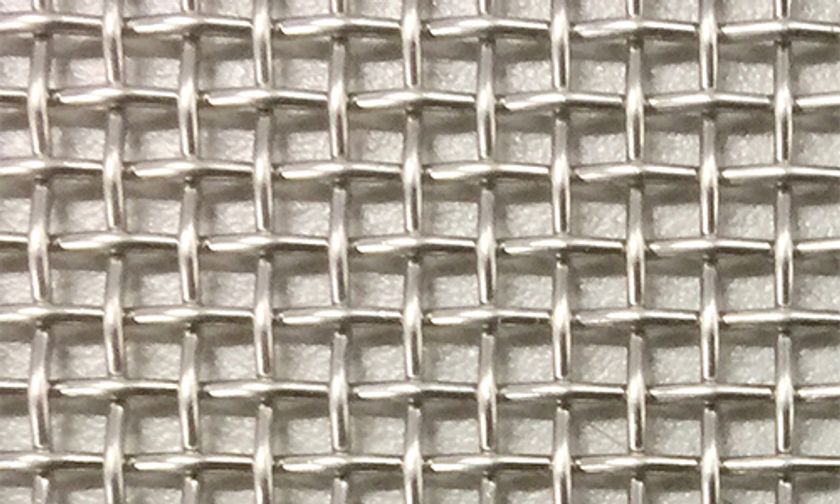 ナイフでも、ペットが引っ掻いても破れない網戸を4月20日に発売
　張替え不要で取り替えラクラクな「SOLID-FLOW Light」