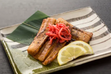 アブラツノザメの蒲焼き