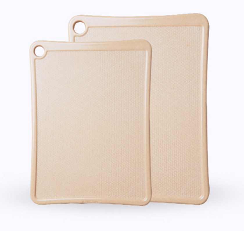 エコ＋抗菌を実現！累計出荷数30万枚突破した「まな板」に
もみ殻の持つ天然の抗菌作用があることを実証