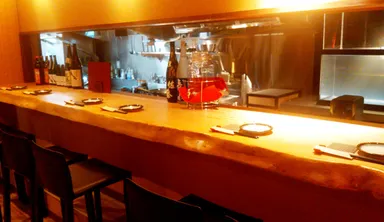 カウンター席