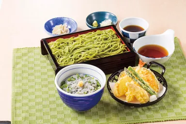 宇治茶そばと小生しらす丼膳