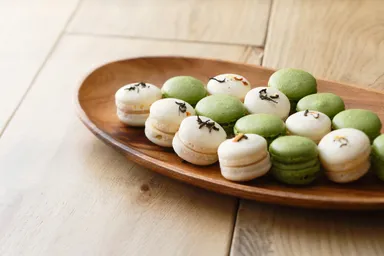 マカロン2種(抹茶、ジャスミン)