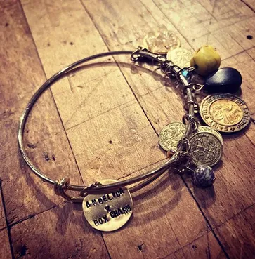 BOX CHARM Industry 10