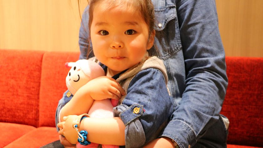 熊本城を“レザーブレスレット”で支援　
ECサイト「くませれ」、4/20よりクラウドファンディング実施
～賛同いただいた方に感謝を伝える特設ページも開設予定～