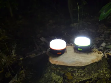 最大輝度時で約8.5時間点灯