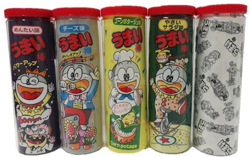 「うまい棒」がTシャツに！パッケージを彷彿とさせる
ボトルケースで全5種を展開　4/26よりしまむら全店舗にて発売