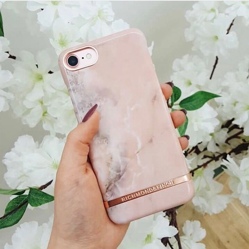 北欧ブランドRICHMOND＆FINCHが新作iPhoneケースを発売
人気柄「ピンクマーブル」と初の「トロピカル＆ボタニカル」柄
～都内百貨店3店舗で期間限定ポップアップストアもオープン～