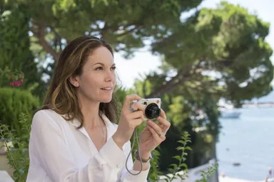 the photographer  Eric Caro (C) American Zoetrope, 2016