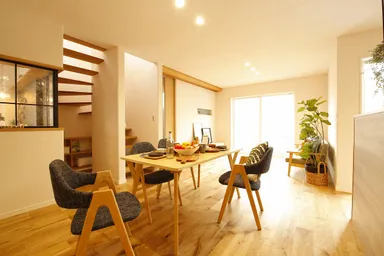 「おうち計画プロジェクト」イメージ画像(階段下を活用した本棚)