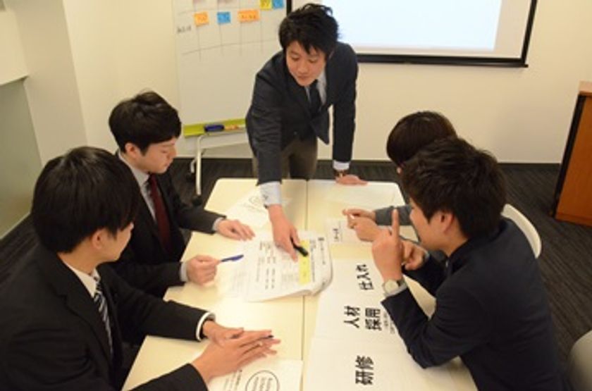 [研修サービス販売開始]
導入実績8,000社！内定者・新入社員対象
「2018年度新入社員即戦力化プログラム」の販売を
開始いたします。