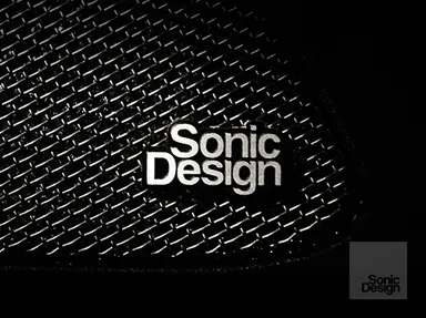 ソニックデザイン特製ロゴバッジ(装着イメージ)