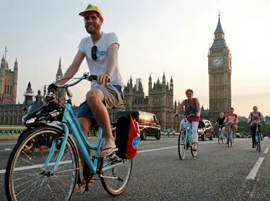 地元っ子の目線で旅する！自転車で巡るロンドン市内観光ツアー