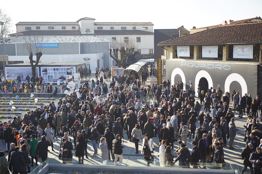 京都・丹後の着物職人による手織りネクタイブランド「KUSKA」
イタリアの服飾展示会に出展し日本の伝統技術を世界に発信