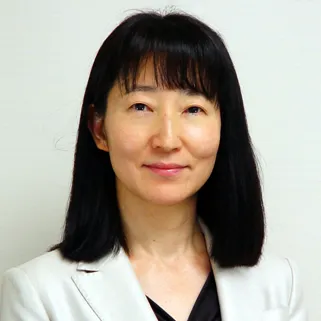 審査員　矢ケ崎紀子