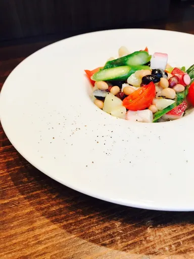 タコとプチ蒸し豆のセビーチェ