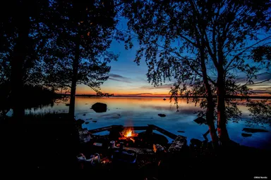 北極圏の醍醐味！沈まぬ太陽 撮影ツアー