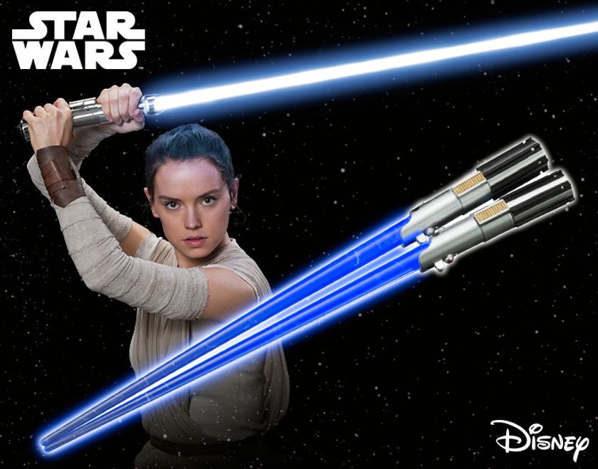『スター・ウォーズ／フォースの覚醒』主人公レイの
ライトセーバーが販売累計100万膳の光るアレに！？