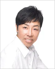 嶋田ちあき学校長