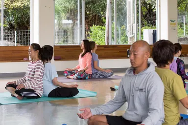 心、身体をつなぐペアヨガ