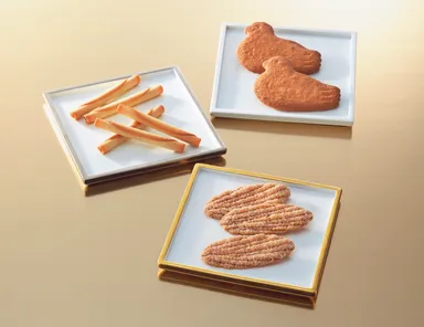 ＜ヨックモック＞×＜銀座ウエスト＞×＜鎌倉 豊島屋＞シガール・リーフパイ・鳩サブレー詰合せ