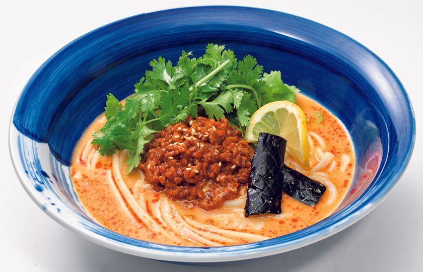 手延べうどん「水山」
パクチーやサラダで仕立てたうどん2種を販売開始