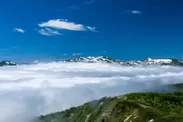 休暇村岩手網張温泉　岩手山から雲海を望む