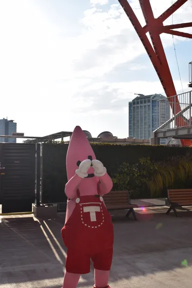 ノッポンがTHETAで撮影している様子