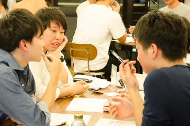 ワークショップ形式でアイデア発想をします