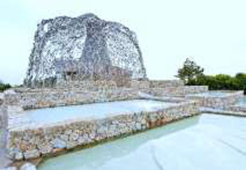 避暑地六甲山で夏の涼を体感
氷室開き＆冷風体験　7月13日（木）スタート
自然体感展望台 六甲枝垂れ