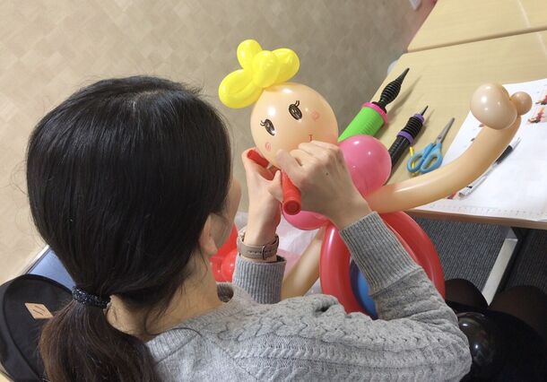 バルーンアートの 作り方 をプロから学べる教室が7月 8月に東京 大阪にて開催 エミリーズバルーン株式会社のプレスリリース
