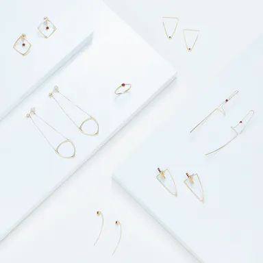 アイコニックなカジュアルジュエリー