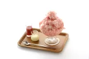 果物屋の丸ごと苺のかき氷(1)