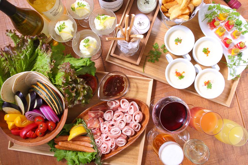 【滋賀・南草津】手ぶらで駅前BBQ。
「美×健康」がテーマの近江野菜たっぷりBBQビアテラス開催！