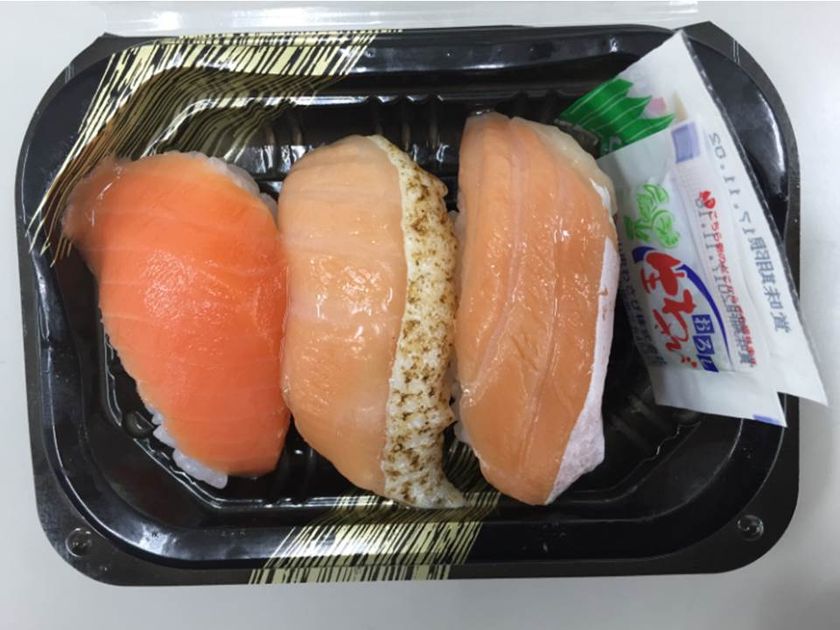 寿司は手軽にミニストップで!!
生ネタチルド寿司ラインアップ強化
お手軽「にぎり寿司3貫」
6/20(火)より発売
押し寿司第2弾「あなご押寿司」
6/27(火)より発売