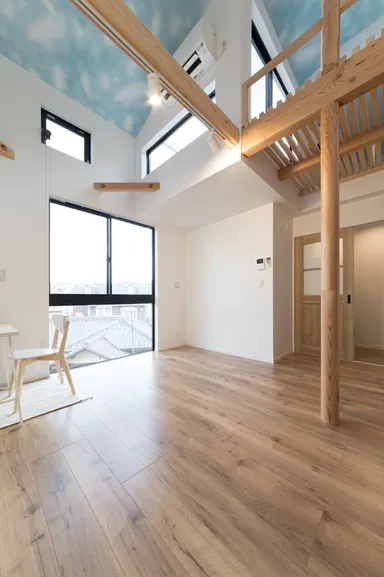 天井が空模様のお部屋1