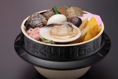 新たな“ひゅうが飯”「碁縁釜めし」お披露目会　6月28日(水)の正午に「日向市駅コンコース」で開催　碁石製造会社ミツイシが先着100人に無料ふるまい