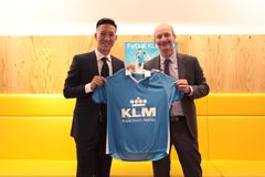 小林選手とエールフランス航空／KLMオランダ航空日本支社長