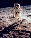 人類初の月面着陸（写真：NASA）