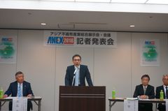 アジア不織布協会名誉会長　兼　ANEX2018大会委員長　金井重要工業(株)　金井宏彰社長