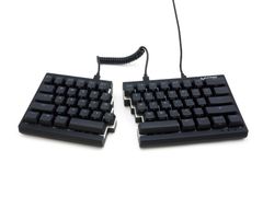 パッカーン！まっぷたつに分離して虹色に輝くキーボード　Mistel Barocco MD600RGBシリーズを6月23日に発売