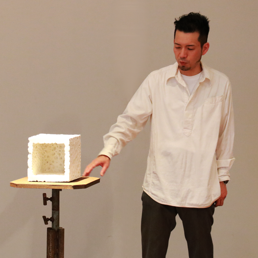 京セラ美術館2017年特別展
「リン/テン ファインセラミックスと芸術の交感」
7月1日(土)、やきもの作家 上田順平氏による
ギャラリートークを実施