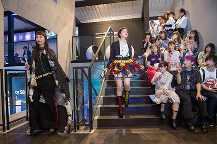 バンタンデザイン研究所の学生がGalaxy Studioで
Galaxy S8|S8+を使用したファッションショーの実施！