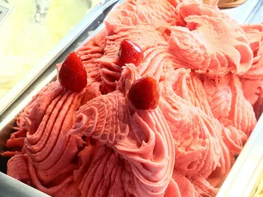 低糖質ジェラート　ストロベリー