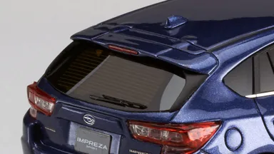 リアウインドの電熱線まで再現