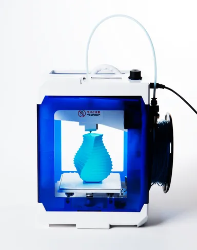 普及価格の3Dプリンターをジャパニーズクォリティで提供 普及価格の3Dプリンターをジャパニーズクォリティで提供
