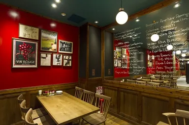 ワイン倶楽部 店内