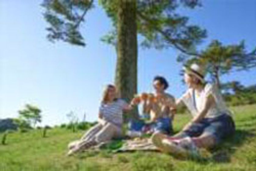 六甲山でおとなの夏休み！木陰で楽しむドイツ風ビアガーデン
「六甲ビアガルデン」夏季限定開催！