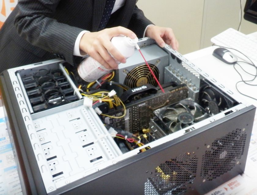 JPS企業向け連載コラム
【夏の暑さと湿気のトラブル】