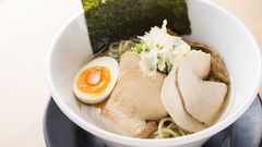 天王寺で行列のできるラーメン店「麺屋 和人」が河内小阪駅前に7月21日(金)オープン！遊び心満載の店外トリックアートも魅力！