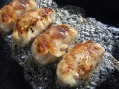 新札幌名物 肉の爆弾 肉巻餃子